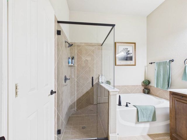 742 Mill Pond Drive, Midlothian, TX 76065