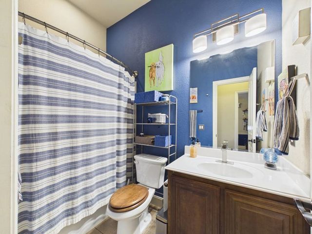 742 Mill Pond Drive, Midlothian, TX 76065