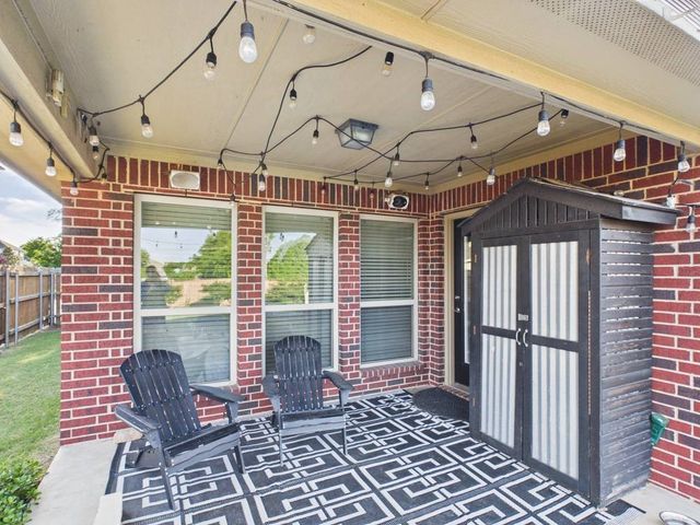 742 Mill Pond Drive, Midlothian, TX 76065