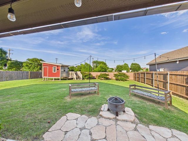 742 Mill Pond Drive, Midlothian, TX 76065