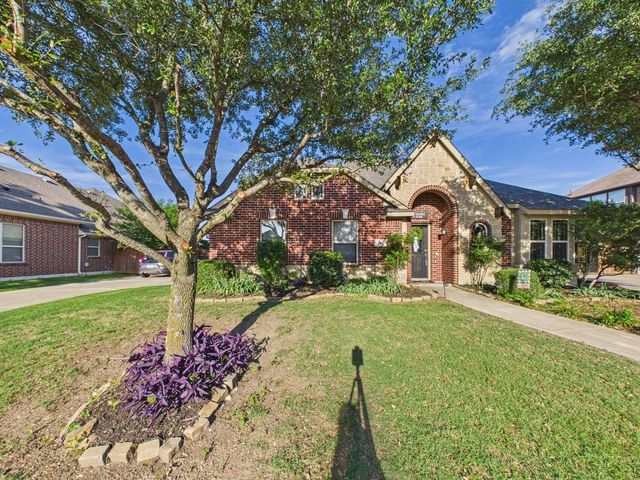 742 Mill Pond Drive, Midlothian, TX 76065