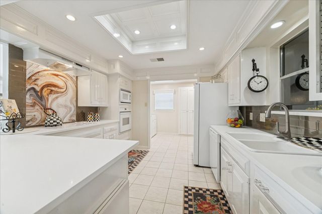 366 Champions Colony Iii, Houston, TX 77069