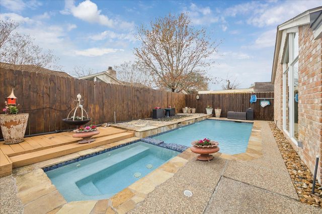 366 Champions Colony Iii, Houston, TX 77069