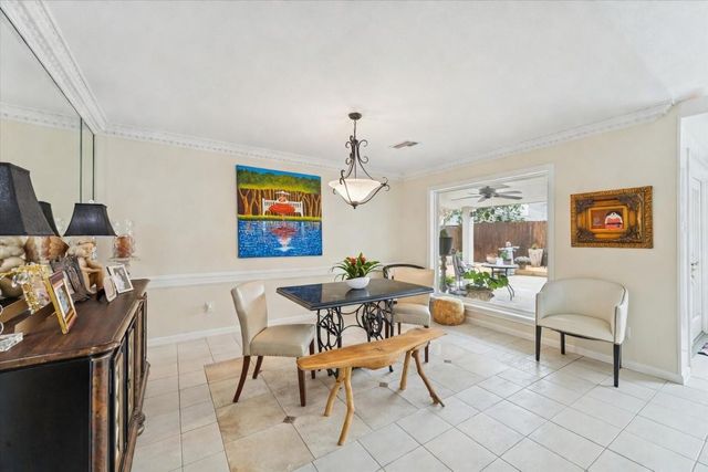 366 Champions Colony Iii, Houston, TX 77069