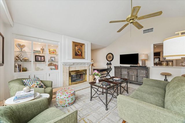 366 Champions Colony Iii, Houston, TX 77069