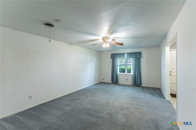 1808 N Beal Street, Belton, TX 76513