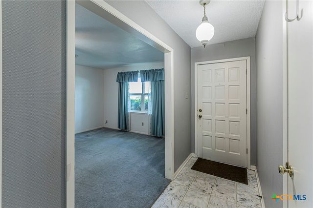 1808 N Beal Street, Belton, TX 76513