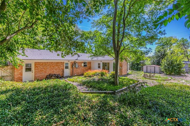 1808 N Beal Street, Belton, TX 76513