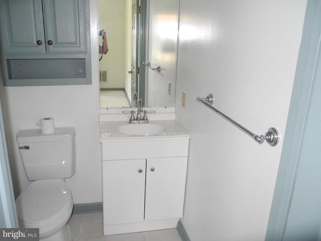121 SOUTHERN OAK DR, Hagerstown, MD 21740
