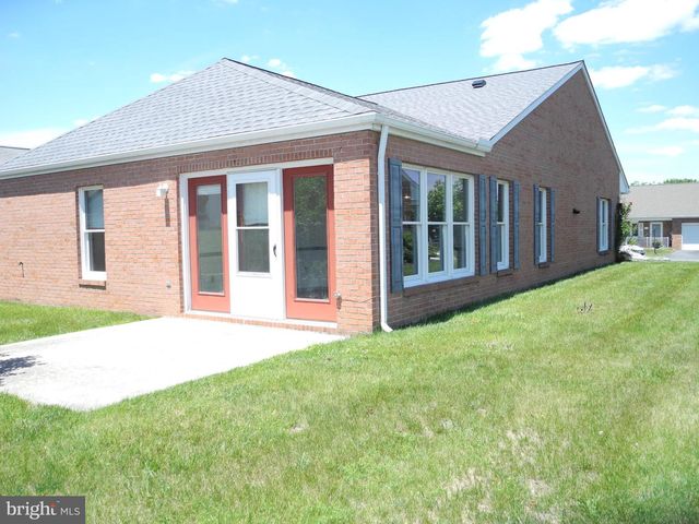 121 SOUTHERN OAK DR, Hagerstown, MD 21740