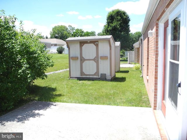 121 SOUTHERN OAK DR, Hagerstown, MD 21740