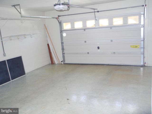 121 SOUTHERN OAK DR, Hagerstown, MD 21740