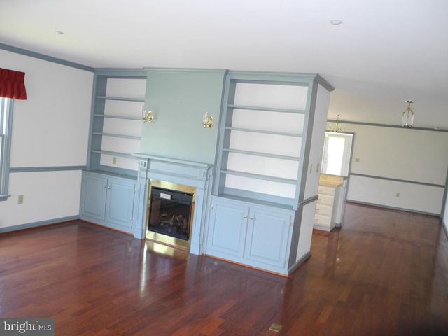 121 SOUTHERN OAK DR, Hagerstown, MD 21740