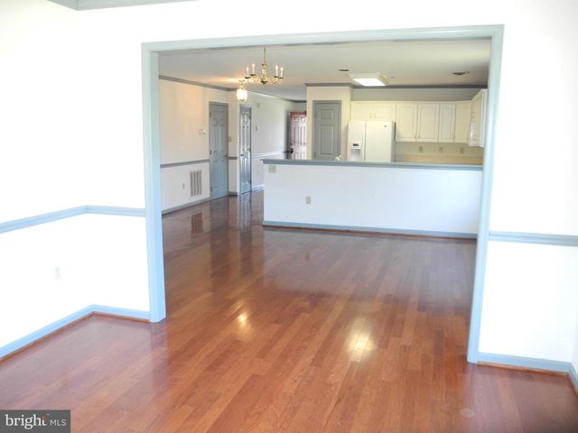 121 SOUTHERN OAK DR, Hagerstown, MD 21740