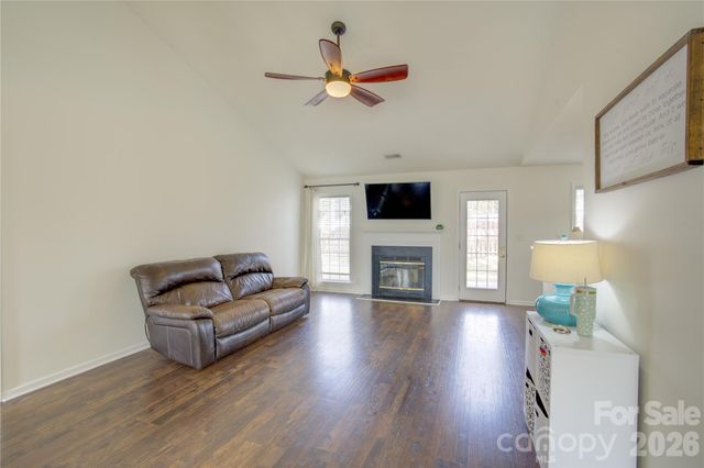 365 Running Briar Road, Fletcher, NC 28732