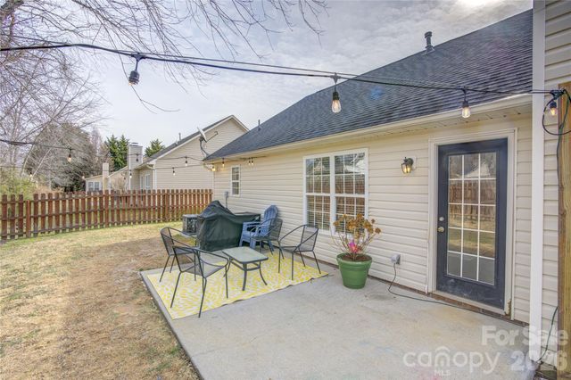 365 Running Briar Road, Fletcher, NC 28732