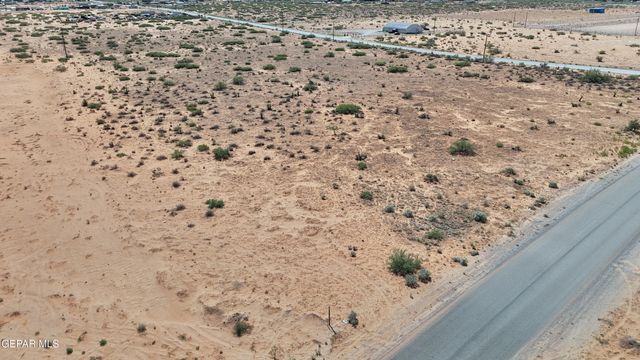 5700 DESERT WILLOW Drive, El Paso, TX 79938