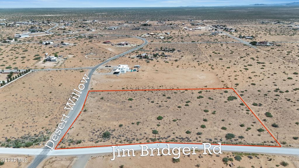 5700 DESERT WILLOW Drive, El Paso, TX 79938