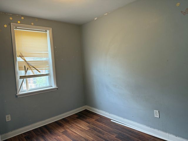 7407 S Kenwood Avenue, Chicago, IL 60619