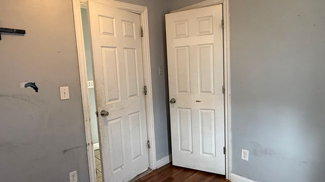 7407 S Kenwood Avenue, Chicago, IL 60619