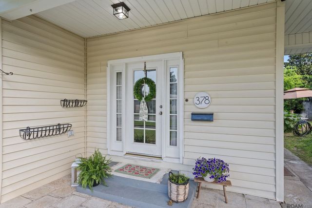 378 Courthouse St, Port Allen, LA 70767