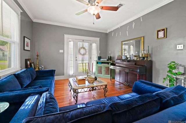 378 Courthouse St, Port Allen, LA 70767