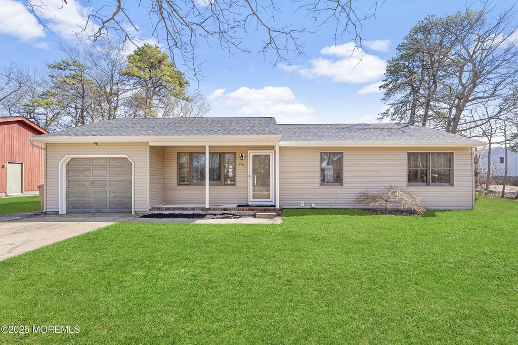 351 Western Boulevard, Bayville, NJ 08721