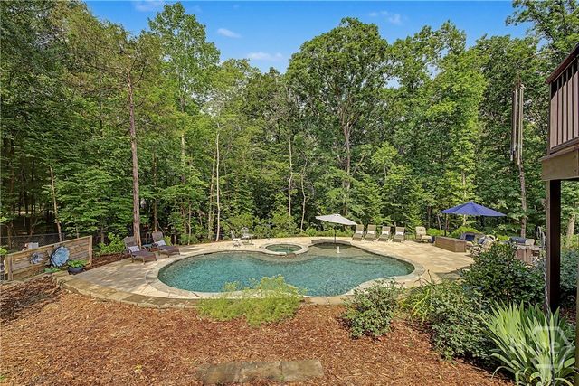 151 Hickory Pointe Drive, Athens, GA 30605