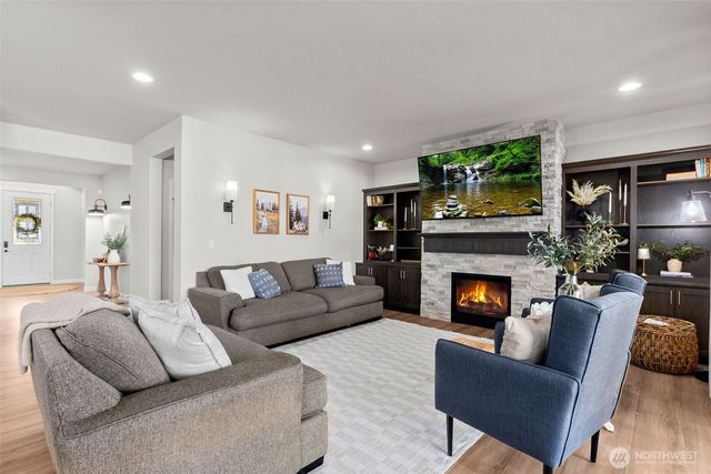 4818 Plover Street NE, Olympia, WA 98516