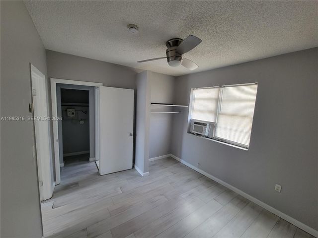 1720 NW 1st Pl 8, Miami, FL 33136