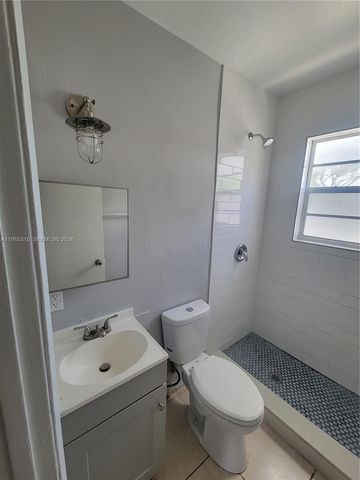 1720 NW 1st Pl 8, Miami, FL 33136