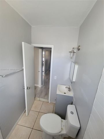 1720 NW 1st Pl 8, Miami, FL 33136