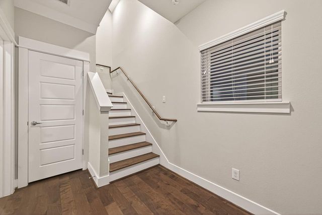 2010 Saint Charles Street, Houston, TX 77003