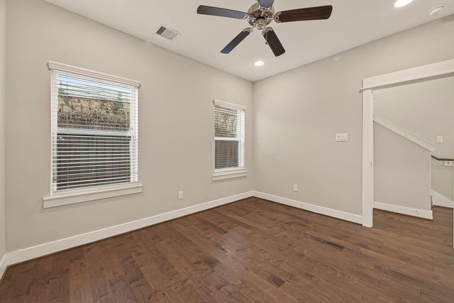 2010 Saint Charles Street, Houston, TX 77003