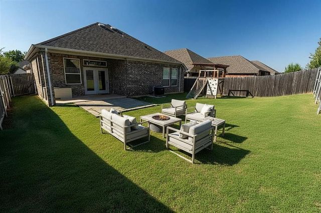 24 Carat Drive, Yukon, OK 73099