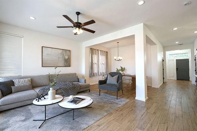 24 Carat Drive, Yukon, OK 73099