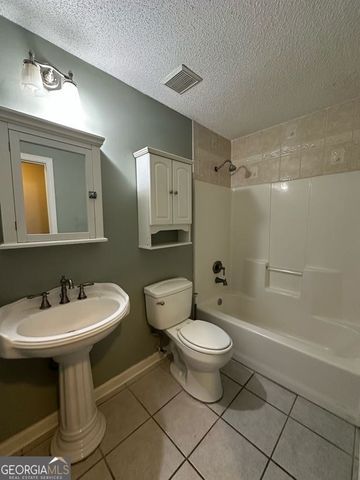 130 Lakeside Drive, Kingsland, GA 31548