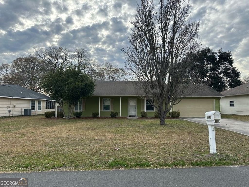 130 Lakeside Drive, Kingsland, GA 31548