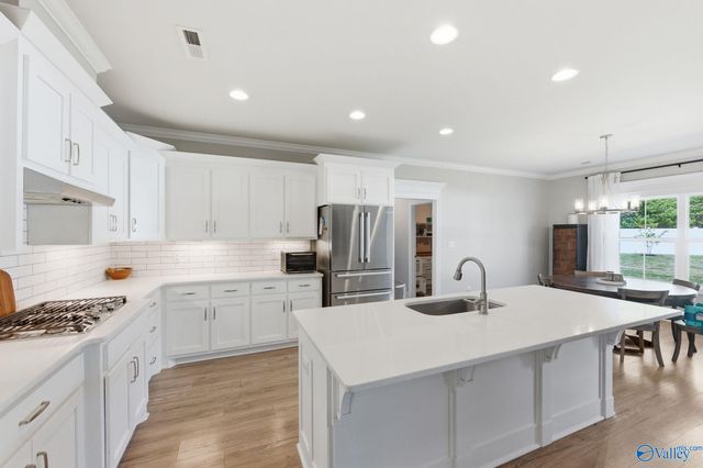 16880 Stonegate Drive, Athens, AL 35613