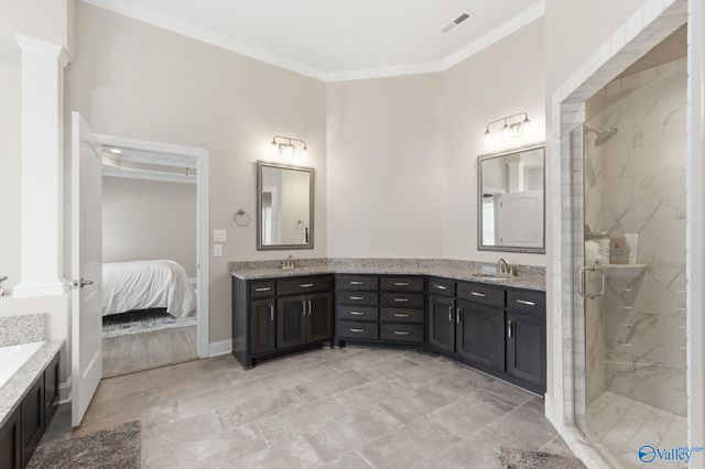 16880 Stonegate Drive, Athens, AL 35613