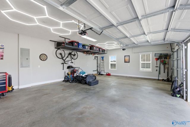 16880 Stonegate Drive, Athens, AL 35613