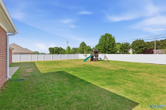 16880 Stonegate Drive, Athens, AL 35613