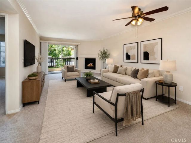 5510 Owensmouth Ave 204, Woodland Hills, CA 91367