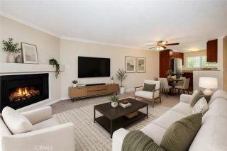 5510 Owensmouth Ave 204, Woodland Hills, CA 91367