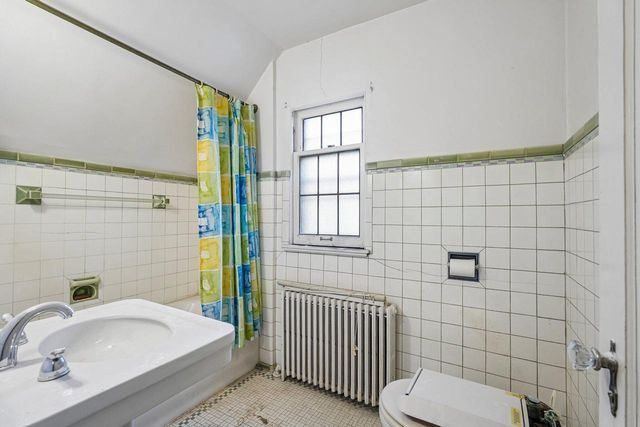 7027 Belmont LANE, Fox Point, WI 53217