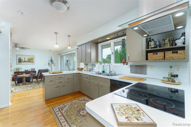 18999 Weller Road, Gregory, MI 48137