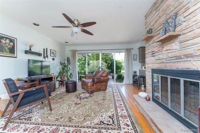 18999 Weller Road, Gregory, MI 48137
