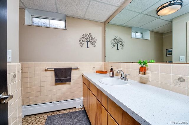 18999 Weller Road, Gregory, MI 48137