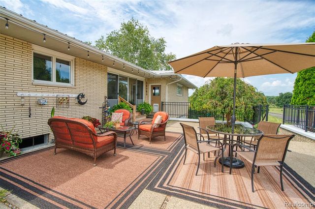 18999 Weller Road, Gregory, MI 48137