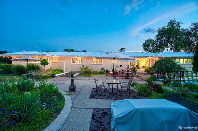 18999 Weller Road, Gregory, MI 48137